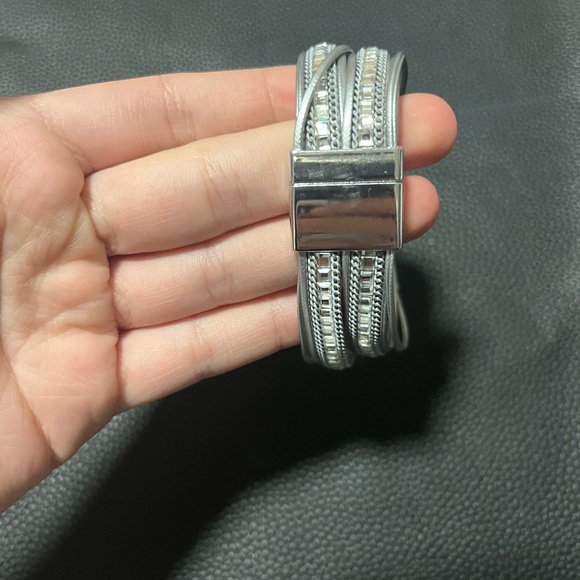 silver multi layer bracelet - Picture 6 of 8